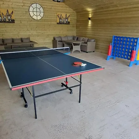 Leahys Pod Park * קורק